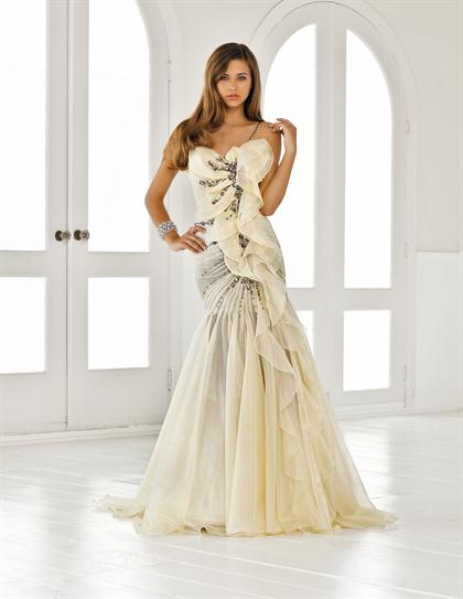 2011 Homecoming Dress Blush P040